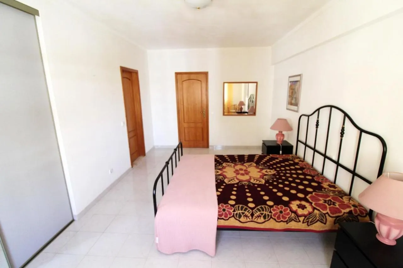 Spacious And Modern Apartment In Portimao 100 M² Amazing View