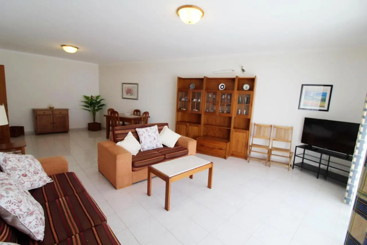 Spacious And Modern Apartment In Portimao 100 M² Amazing View