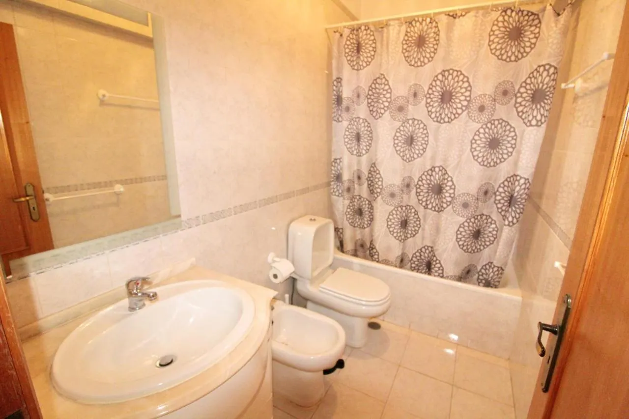 Spacious And Modern Apartment In Portimao 100 M² Amazing View